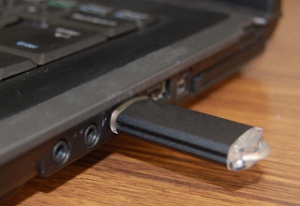 �p�\�R���ɂt�r�a